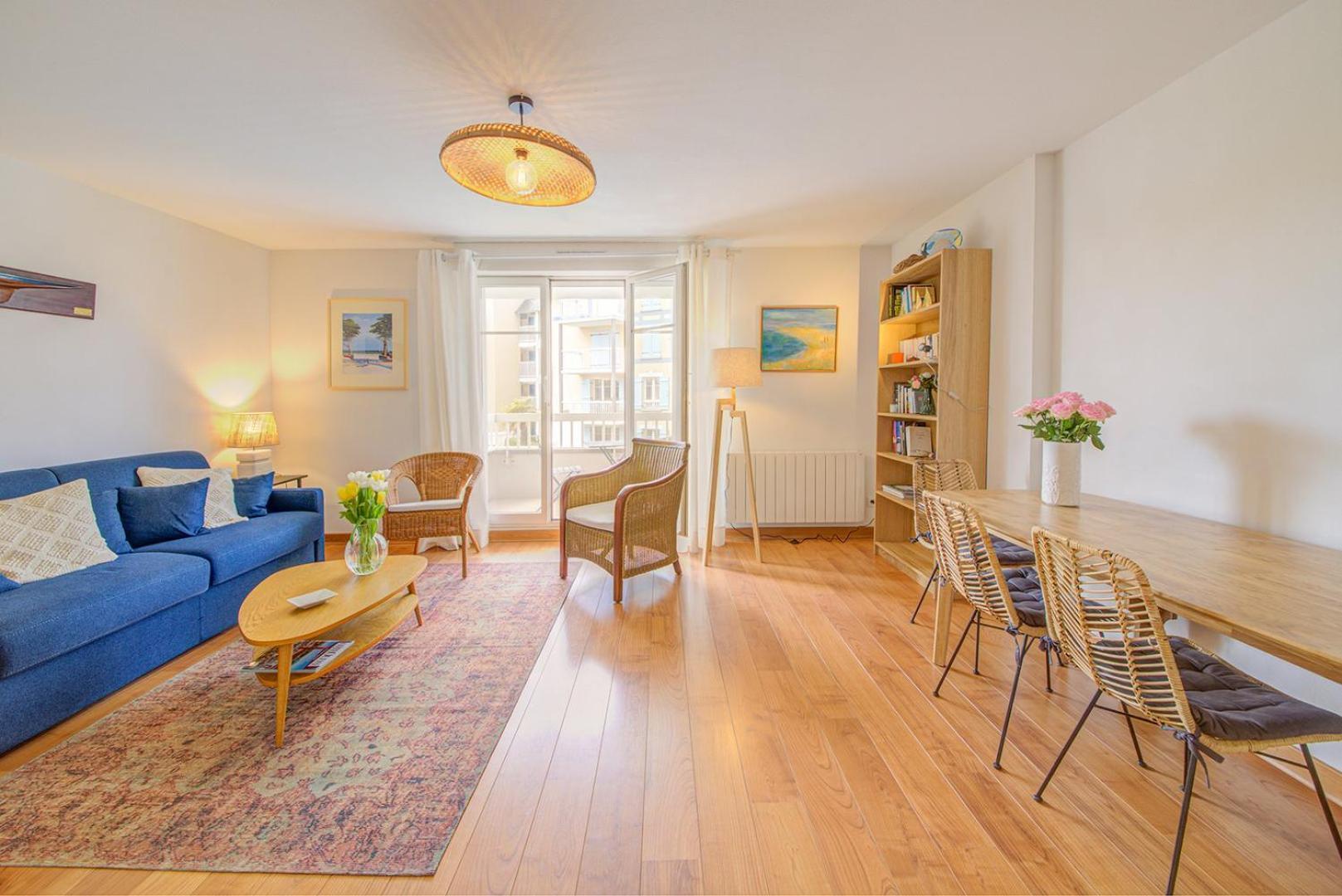 Апартаменты Ty Azur, Charmant 2 Pieces Avec Balcon Динар Экстерьер фото